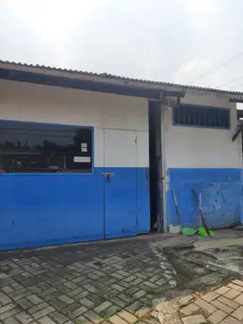 Gudah beserta Tanah dan sangat murah di Jl. Raya mustisari Bekasi Kota