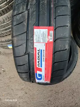 Gt radial champiro sx2 235/40 R18 dot 2025
