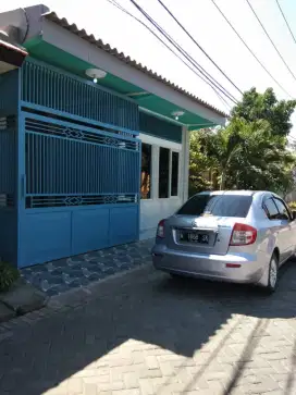 Rumah dijual siap huni alamat griya indraprasta C-1 no 5
