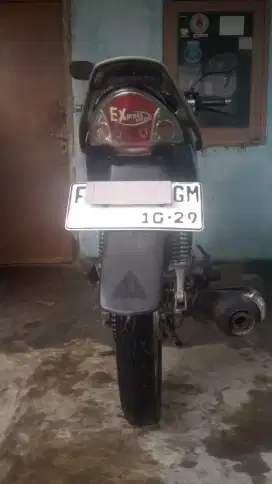 Suzuki shogun 125 top condition,pajak hidup