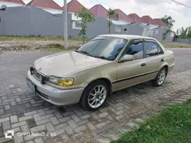 Toyota Corolla 2000 Bensin