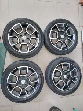 Dijual velg plus ban ring 15 bekas mobil ignis