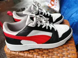 Jual sepatu puma original size 39 bisa byar cod d tempat