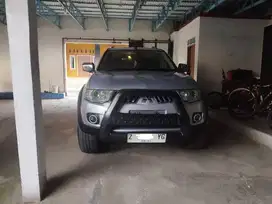 Mitsubishi Pajero exceed tahun 2009