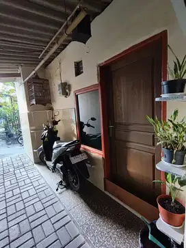 ‼️JUAL CEPAT‼️RUMAH KAMPUNG KLAMPIS NGASEM MURAH MERIAH