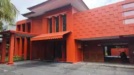 Dijual Rumah Mewah Daerah Komersial di Lebak Bulus, Jakarta Selatan