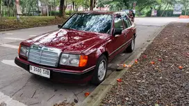 W124 300E listbecak