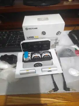 Hollyland Lark M2 Combo Wireless Lavalier Microphone