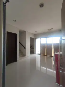 Dijual Cepat Murah Rumah Prestigia Eminent BSD 3+1KT Unfurnished