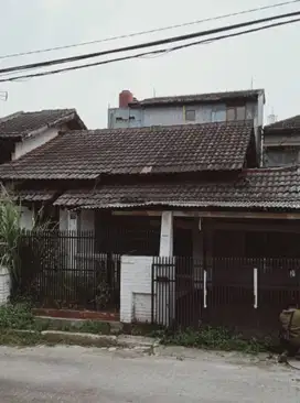 Jual Rumah Lama Hitung Tanah di Venus Margahayu Raya Bandung