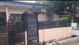 RUMAH DI TAMAN MANGU INDAH DEKAT BINTARO TRADE CENTER