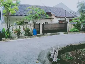 Rumah dijual jatiwarna Bebas banjir siap huni harga nego
