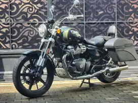 Royal Enfield SUPER METEOR 650