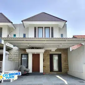 rumah full furnished cantik siap huni di taman puspa raya citraland