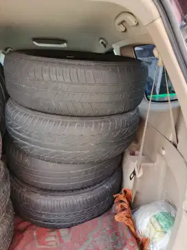 Ban bekas livina & datsun