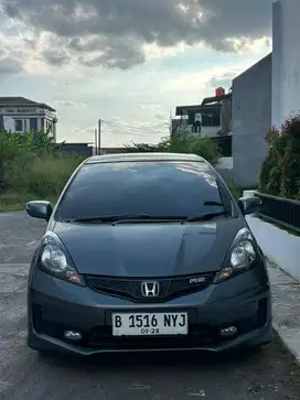 Honda Jazz RS 2013 Automatic 4 ban Baru solo