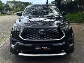 Innova zenix q hybrid tss modelista 2023 Very Low Km