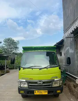 Jual 2 Unit Hino Dutro Second,  Kondisi Terawat, Siap operasi