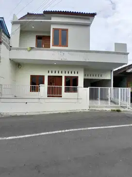 Rumah Siap Huni 2 lantai Jongke Yogyakarta