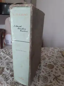 Buku Dibawah Bendera Revolusi Tahun 1964