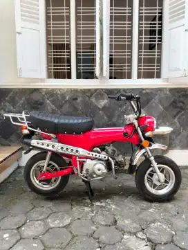 Honda Dax ST70 Full Import