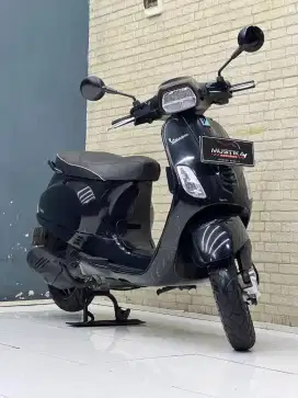 Vespa S 125 2022 Original Black Colour