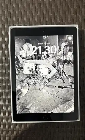 WTS IPAD GEN 6 - SPACE GRAY 128GB WIFI ONLY