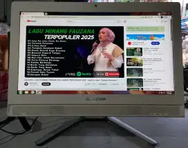 Komputer all in one Lenovo 10147 CPU G3220T ram 8gb HDD 500gb
