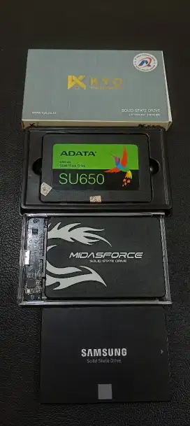 SSD SATA 3 512GB BOLEH SAMA PASANG DAN ISI WINDOWS 10/11