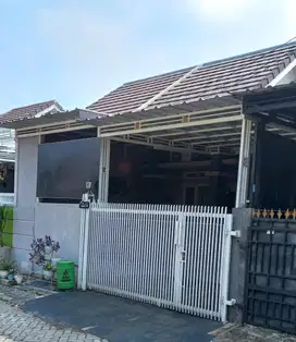 DIJUAL RUMAH PRIBADI (masih di tempatin)