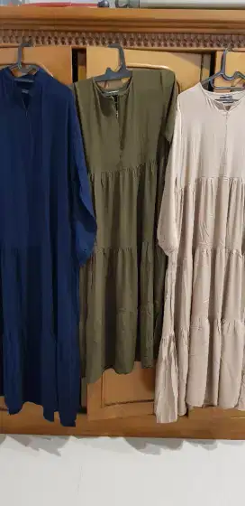 Gamis polos tiga warna