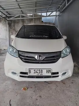 Honda Freed 2012 Bensin