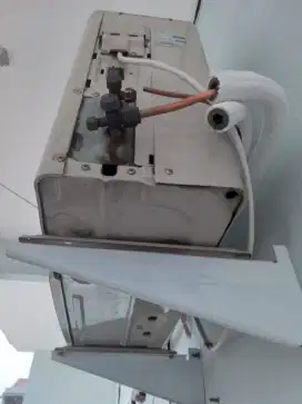 Service Ac,Mesin Cuci,Kulkas,Pompa Air dan Bongkar Pasang AC.