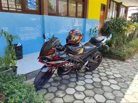 Jual cepat Yamaha R15 v2