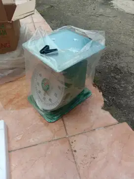 TIMBANGAN 50 kg