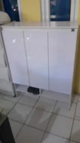 Lemari Sepatu Olympic