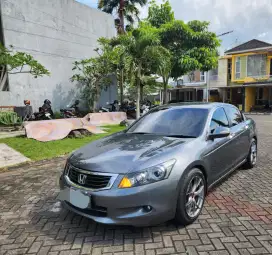 Honda Accord 2010 mulus