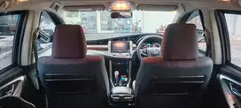 INNOVA REBORN V DIESEL A/T 2022 HITAM