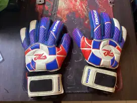 Sarung Tangan Kiper Diogo tipe Proto jr Size 7
