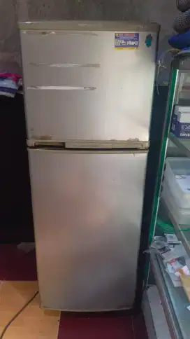 Dijual Kulkas LG 2 Pintu ExpressCool GN-222SL Siap Pakai