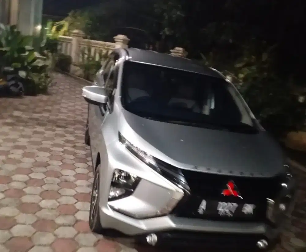 Mobil pribadi, bawaan dealer
