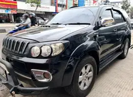 Toyota Fortuner 2.7 G Bensin AT 2009