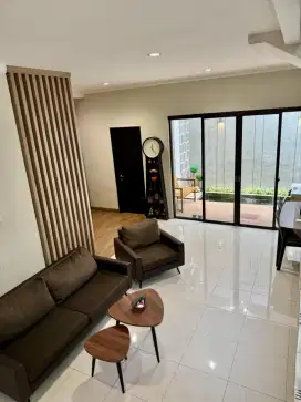 Rumah dijual siap huni semi furnished di Discovery Bintaro Jaya