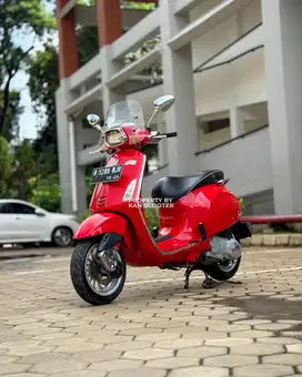 JUAL MURAH VESPA SPRINT 150 3V 2014 MULUS