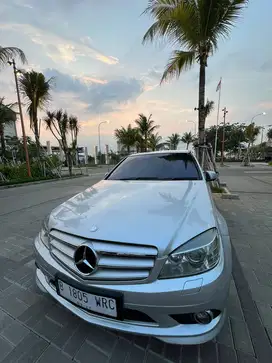 Mercedes-Benz C250 2010 Bensin
