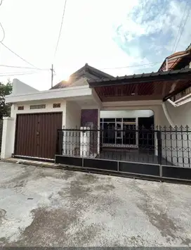 Rumah Siap Huni Di Padasuka Bandung Area luas Dekat terminal Cicaheum