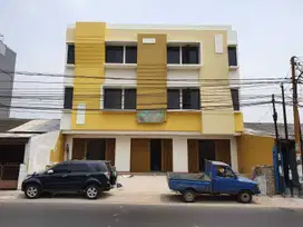 Dijual Cepat Ruko gandeng tiga unit di Tangerang dekat Cimone