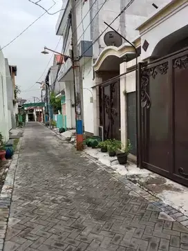 Dijual Rumah Siap Huni. Lokasi dekat kampus UNAIR C Kalijudan Surabaya