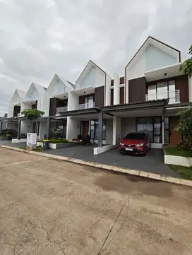 Rumah 2 lantai kota legenda Bekasi 3 menit  ke Tol grand wisata