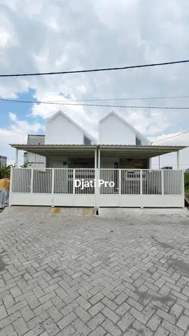 Miliki Rumah Modern Free Canopi Di Perumahan Bumi Wonorejo Asri Sby